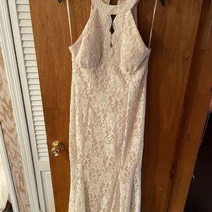 Ivory lace keyhole front gown